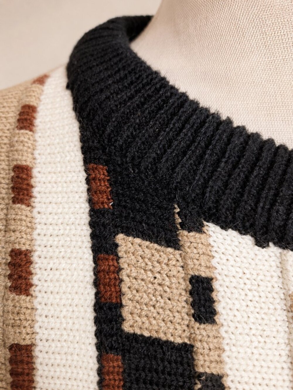 Bachrach Men’s XL Geometric Knit Sweater | Beige Black Brown Wool Blend - Picture 5 of 9